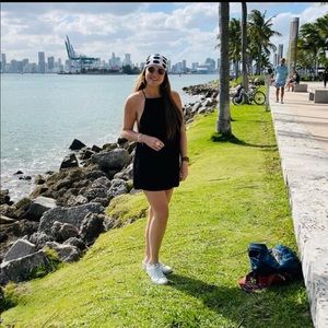 Meet your Posher, Valentina